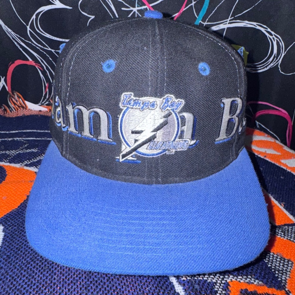 Logo 7 Tampa Bay Lightning Hat Mens OSFA Black Blue Excellent Vintage Snapback